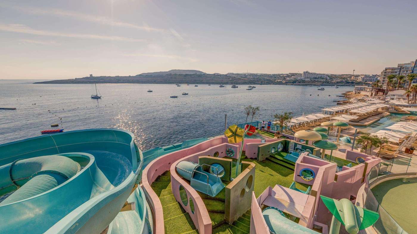 AX-ODYCY-Sports-and-Entertainment-1