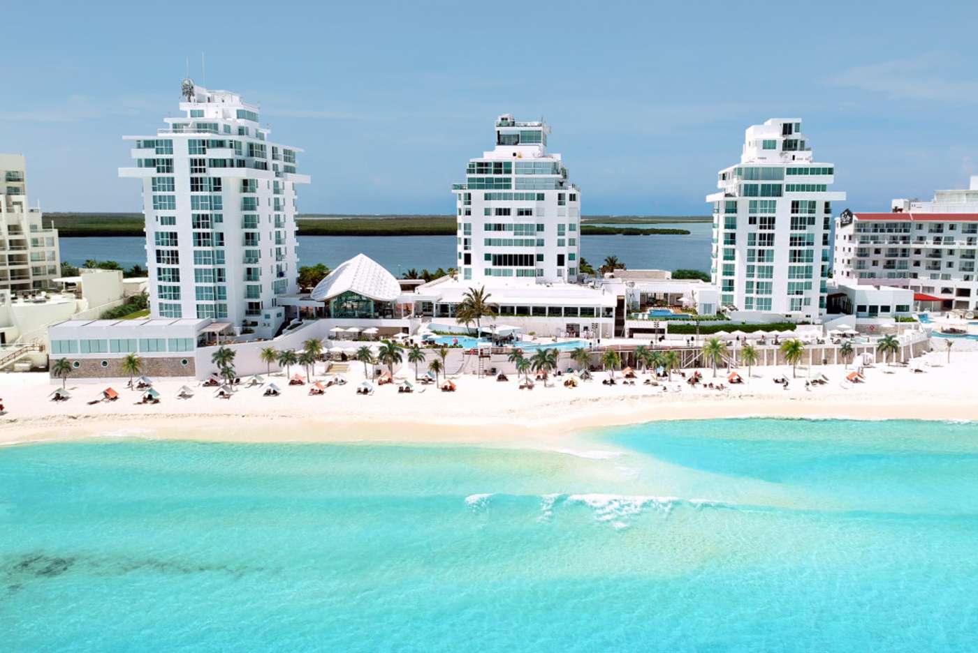 A Oleo Cancun Playa hotel
