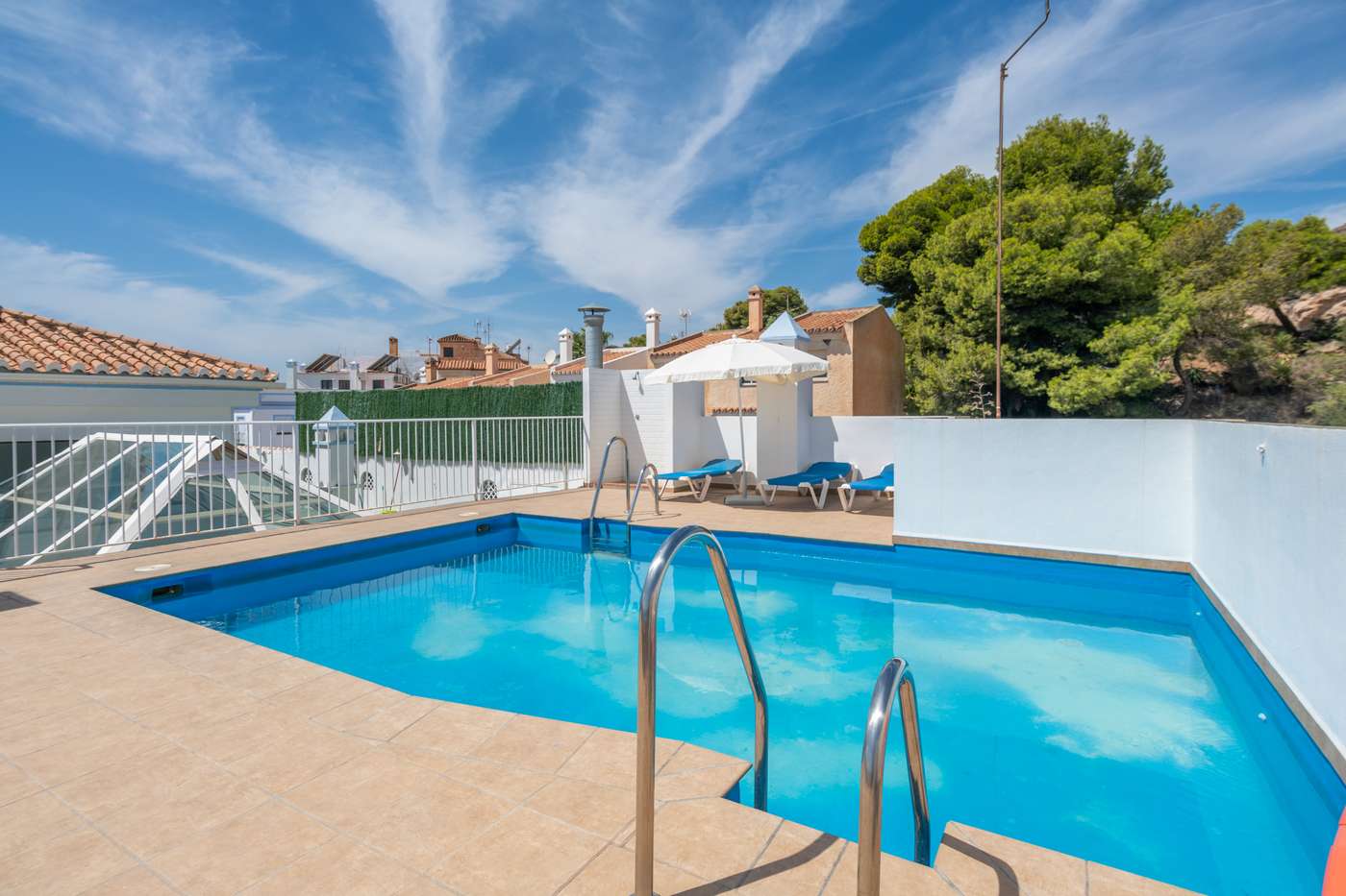 Hotel-Playamaro-Pool-1