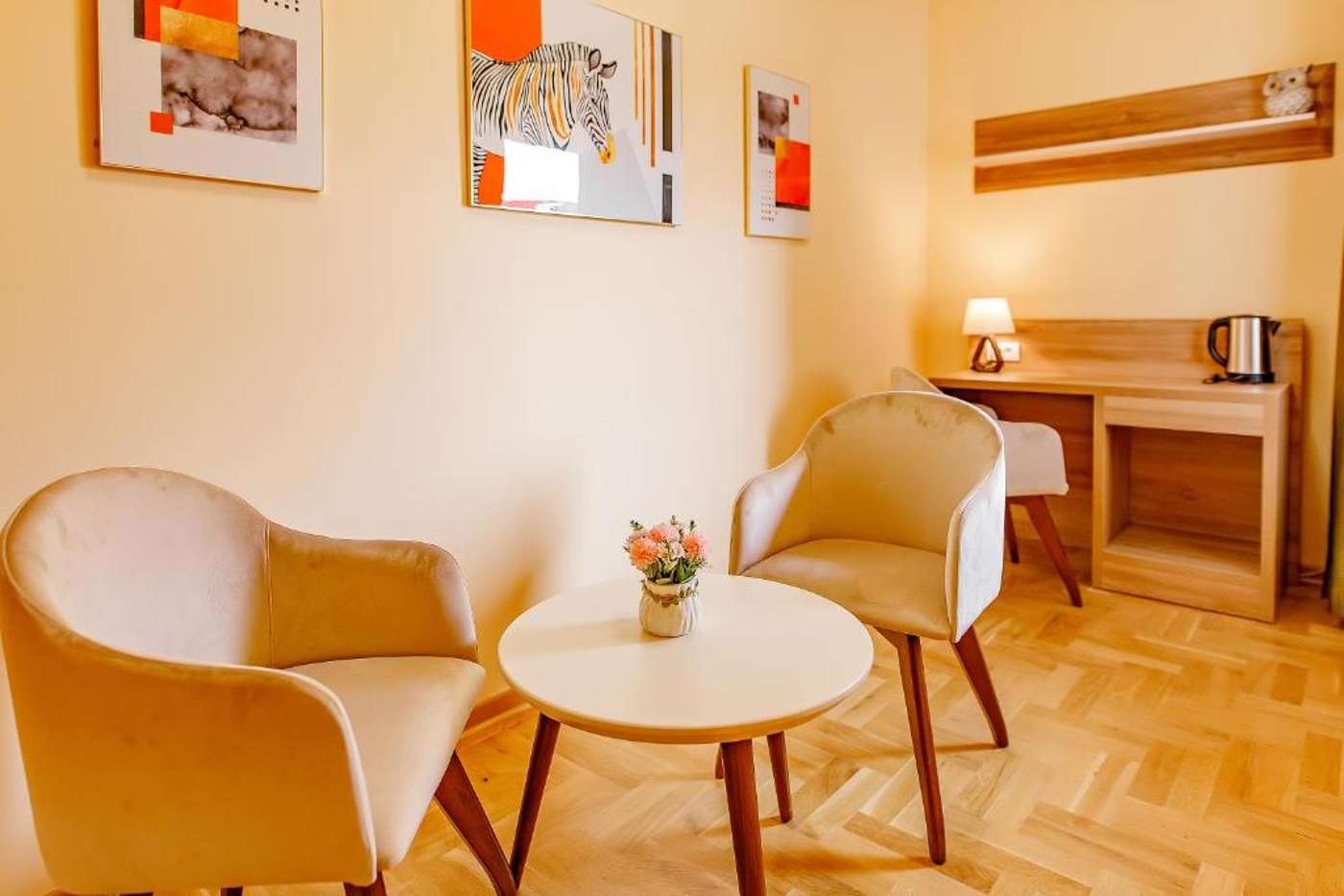 Air Star Hotel-Serbia-Surčin-Room-9