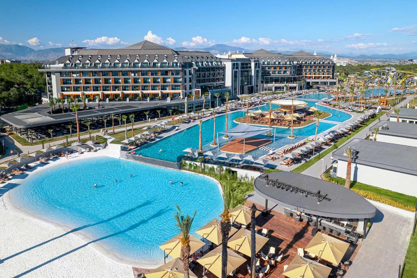 Nashira-Resort-Hotel---Aqua-Spa-General-view-1