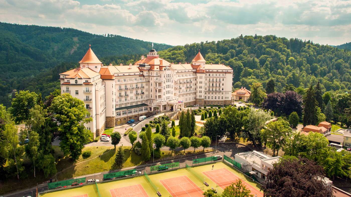 Imperial-Czech Republic-Karlovy Vary-General view-2