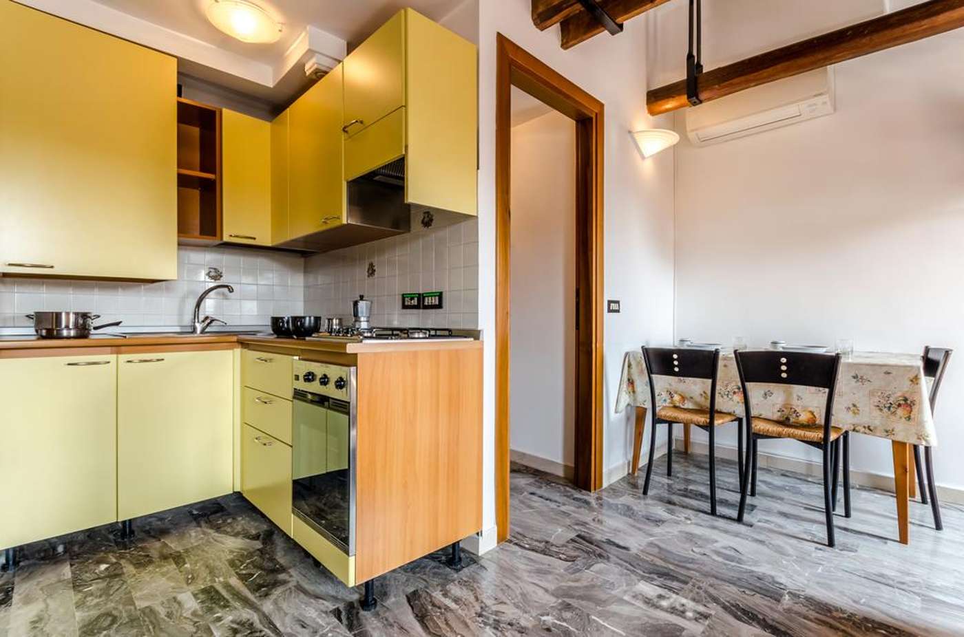 Venice Apartments-Italy-Venezia-Room-5
