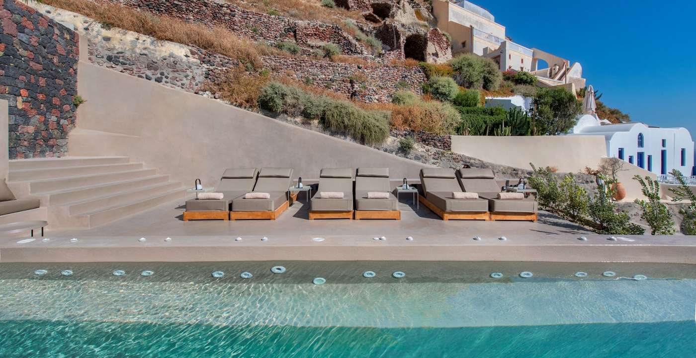 Old-Castle-Oia-Pool-1