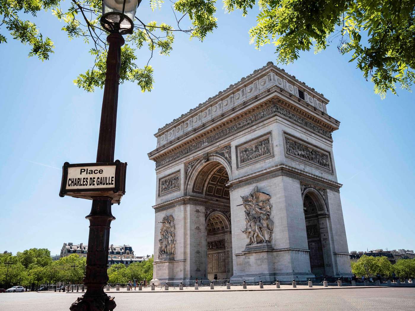 Pullman-Paris-Tour-Eiffel-General-view-1
