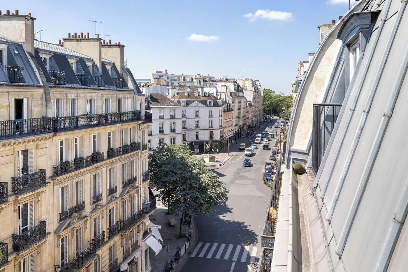 Hotel-La-Folie-des-Pres---Saint-Germain-des-Pres-General-view-1