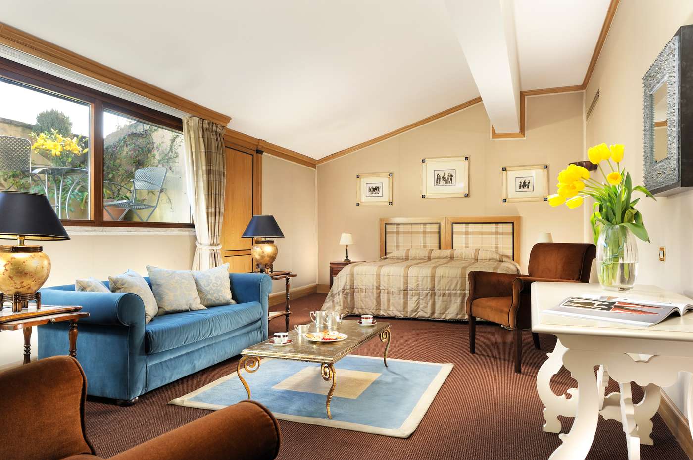 Grand-Hotel-Continental---Starhotels-Collezione-Room-1