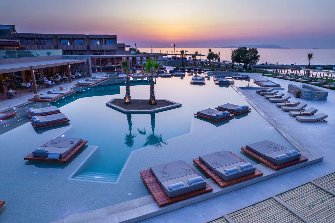 A Senseana Sea Side Resort & Spa hotel