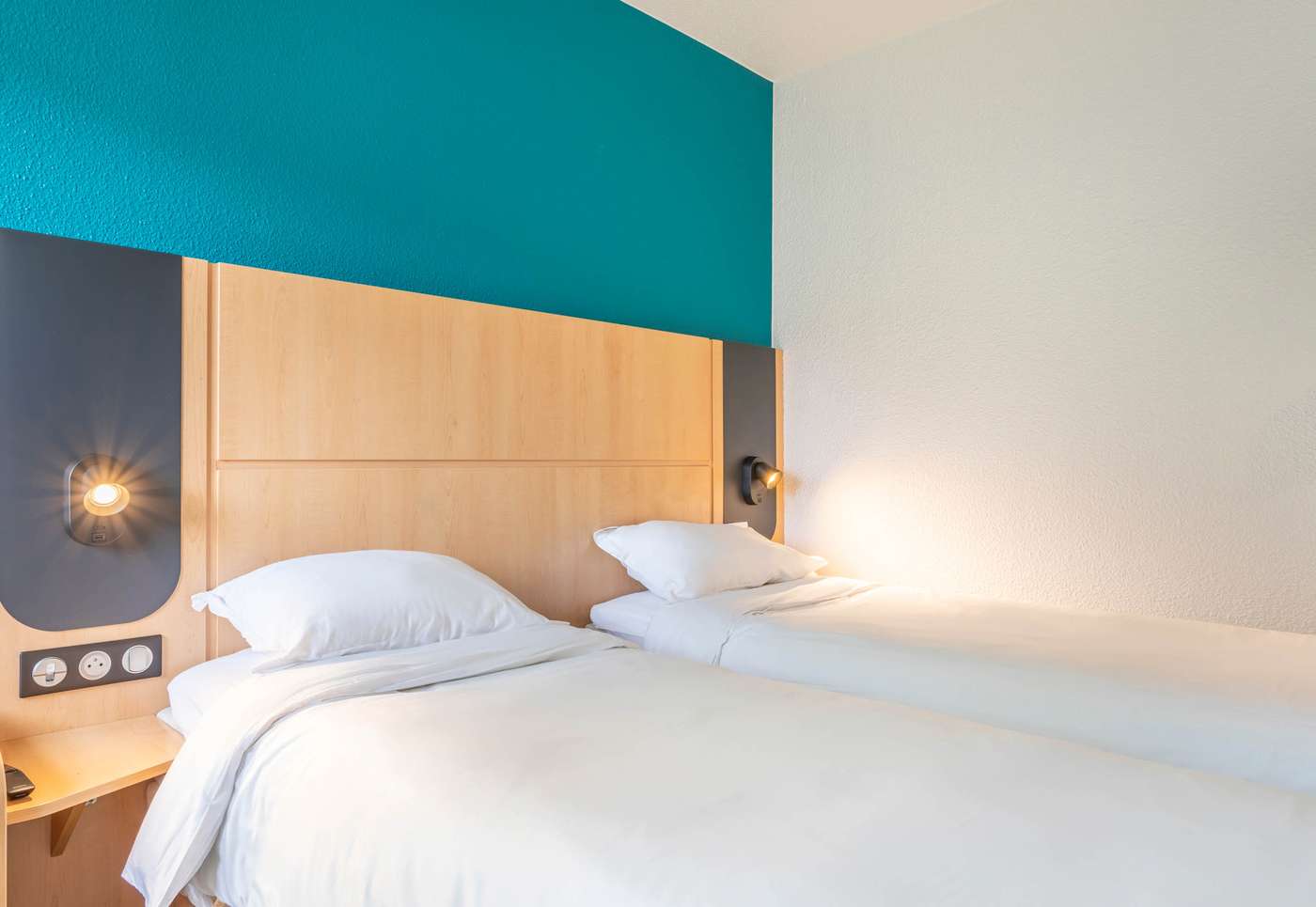 B&B HOTEL Marseille La Valentine Porte d'Aubagne-France-MARSEILLE-Room-4