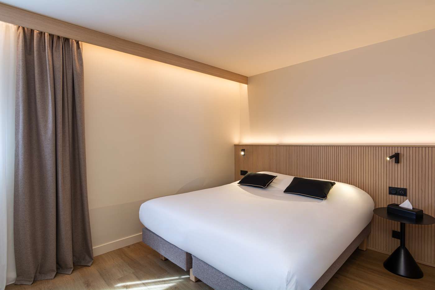 Grand Hotel De La Seine-France-ROUEN-Room-9