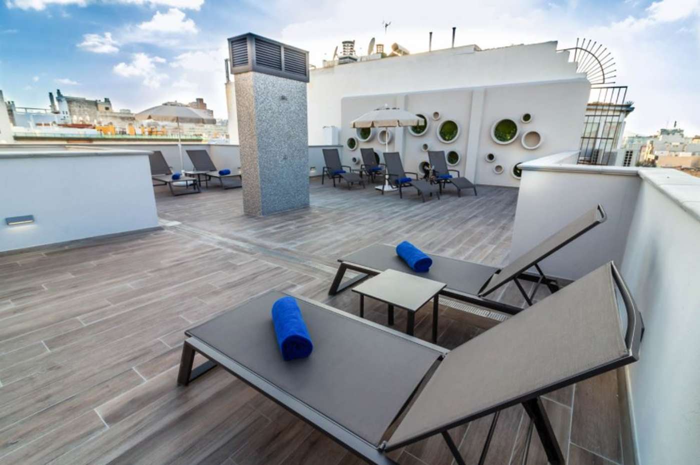 A URBANSEA Holiday Homes hotel