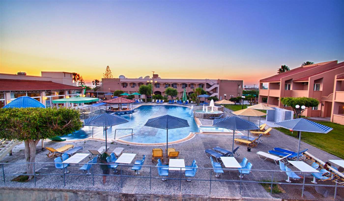 Ilios-Hotel-Pool-1