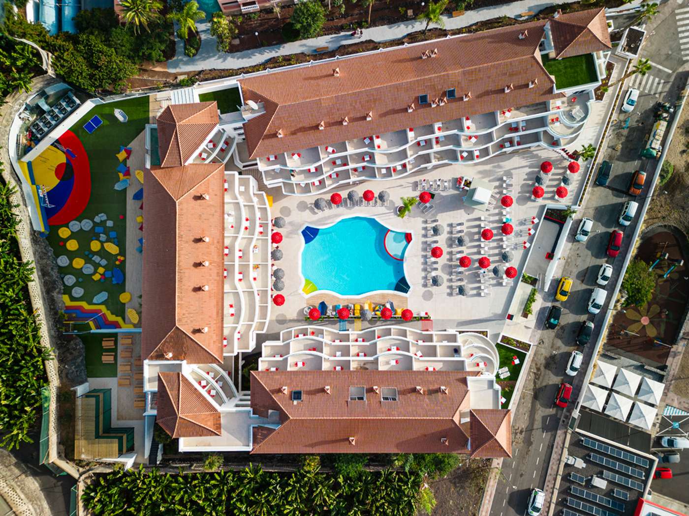 Sholeo-Lodges-Los-Gigantes---Adults-Recommended-General-view-1