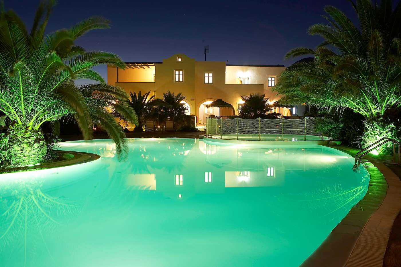 Atlantis-Beach-Villas-General-view-1