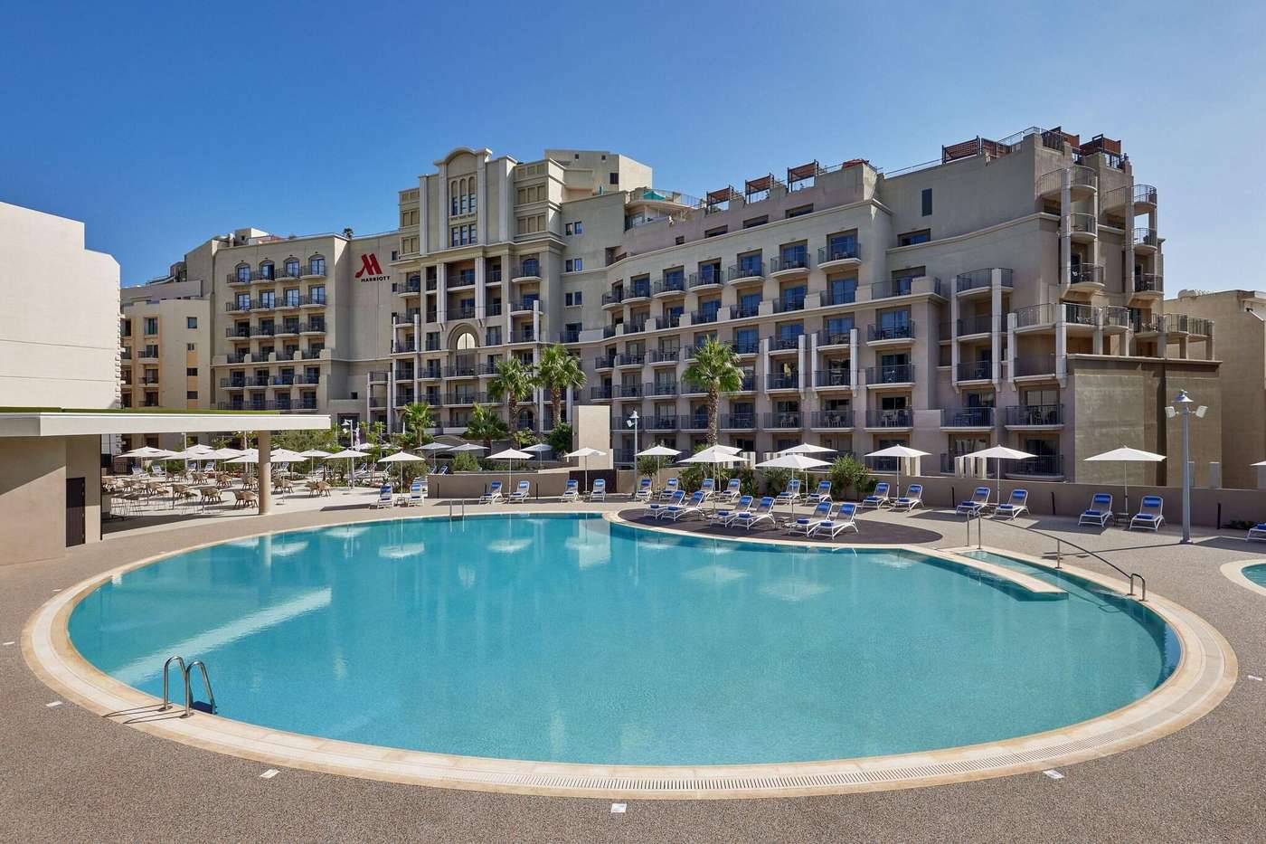 Le-Meridien-St--Julians-Hotel---Spa-General-view-1