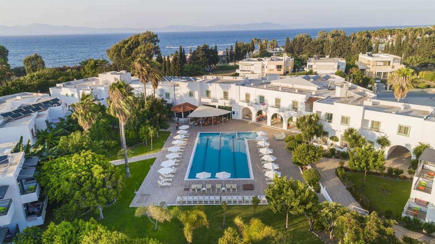 Alexandra-Beach-Hotel-Pool-1