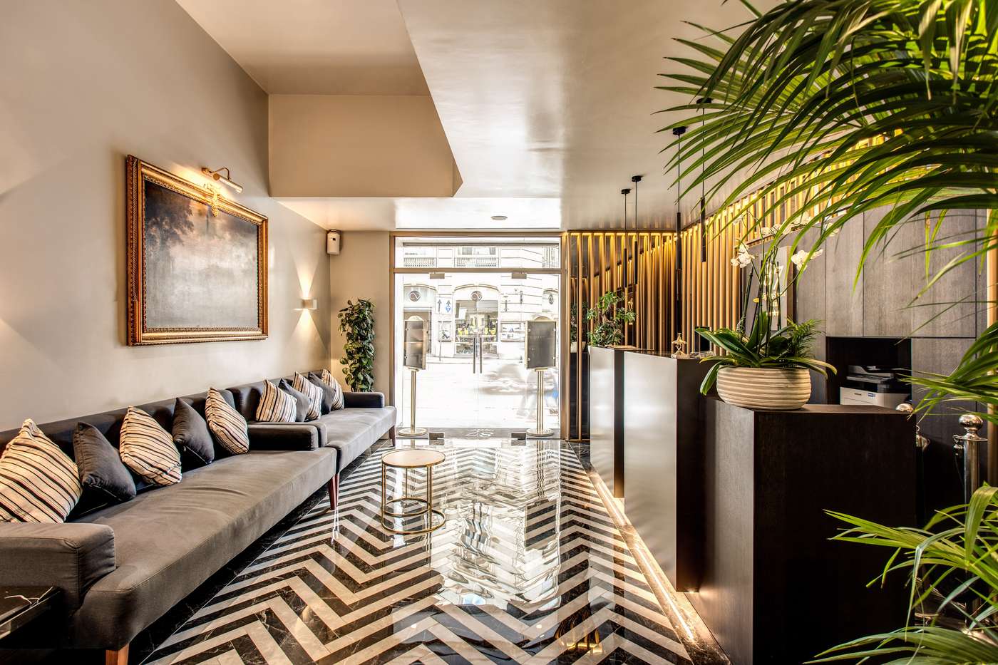 Hotel-87-Eightyseven-Lobby-1