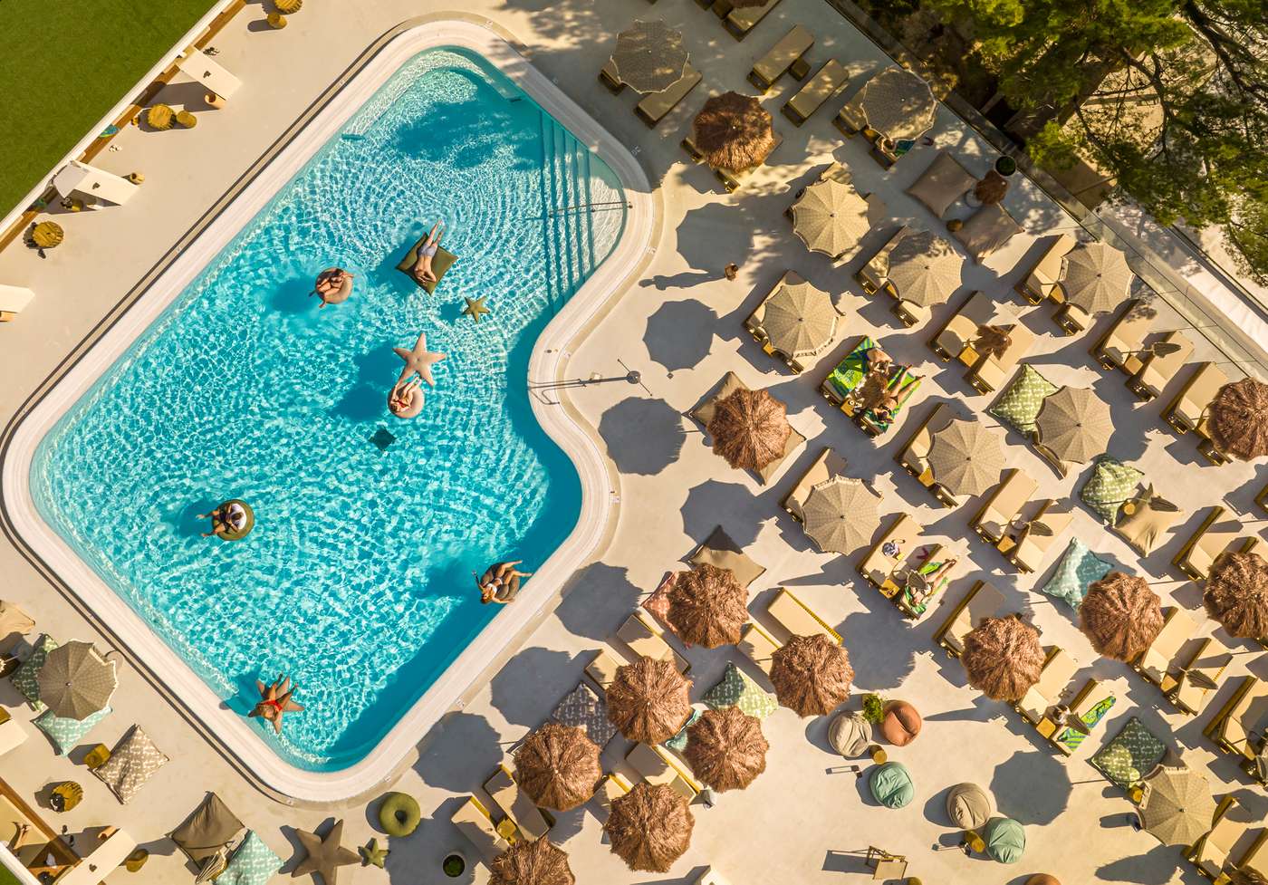 Hotel-Dalmacija-Pool-1