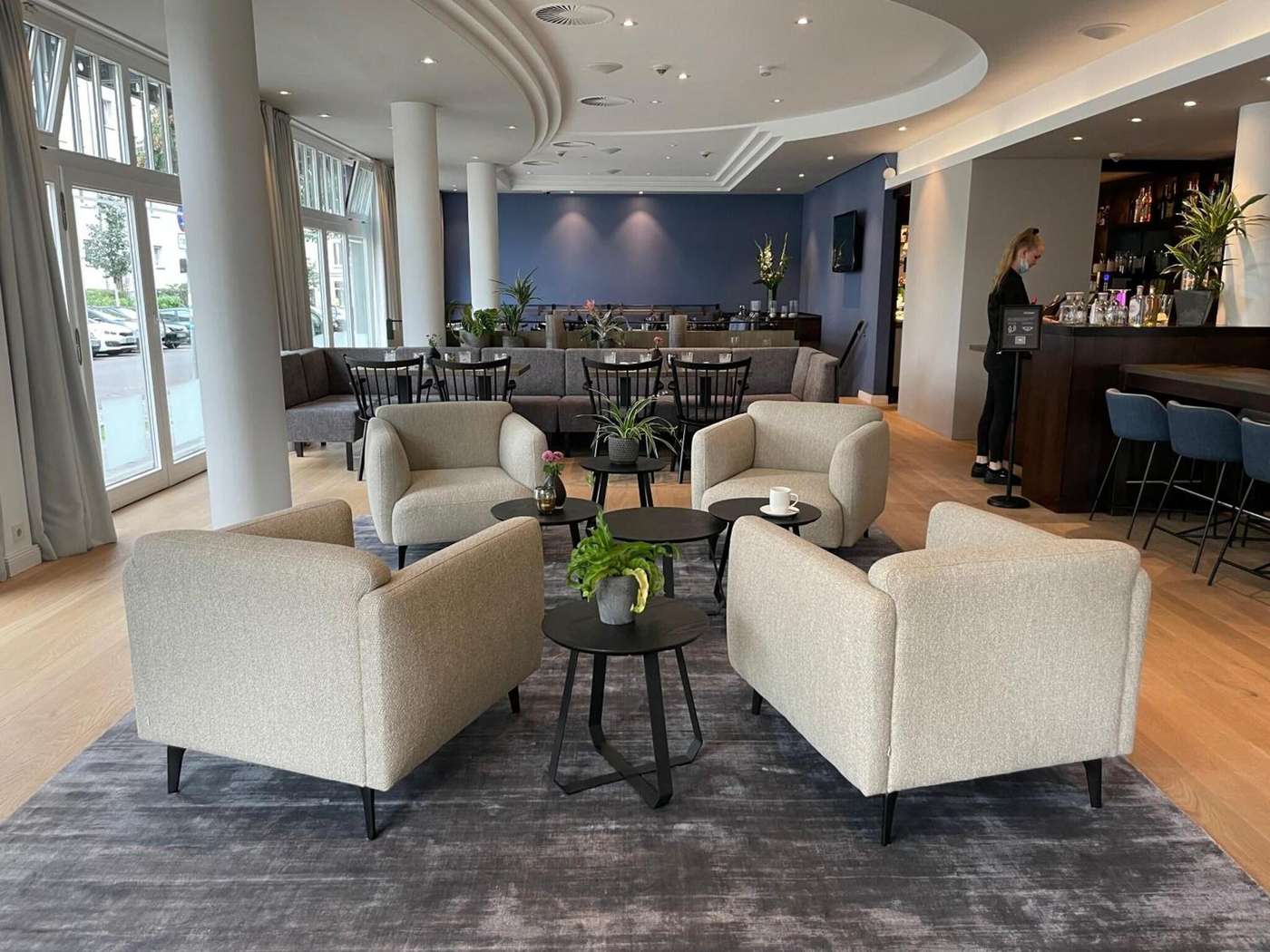 Newberlin-Lobby-1