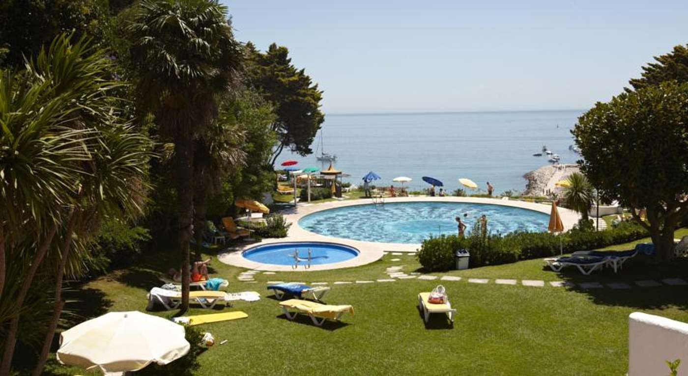 Hotel Do Mar in Lisbon, Portugal