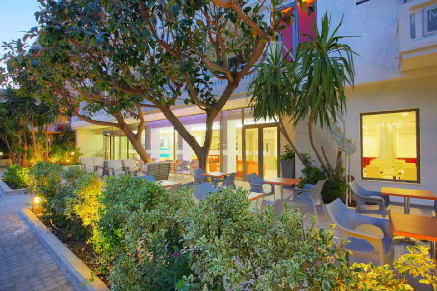 Olympic-Palladium-Hotel-Terrace-1