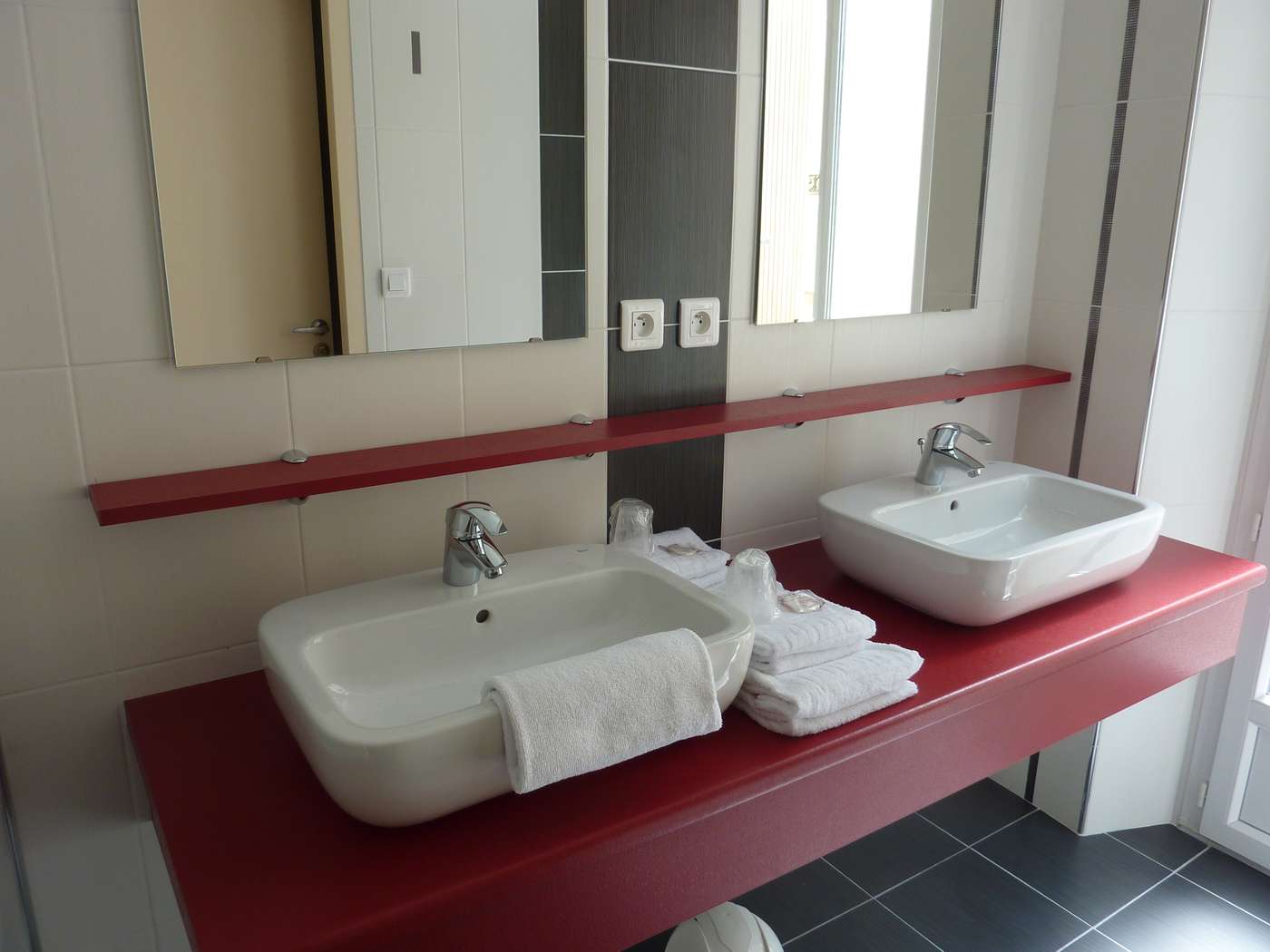 Citotel de la Vallee-France-LOURDES-Room-5
