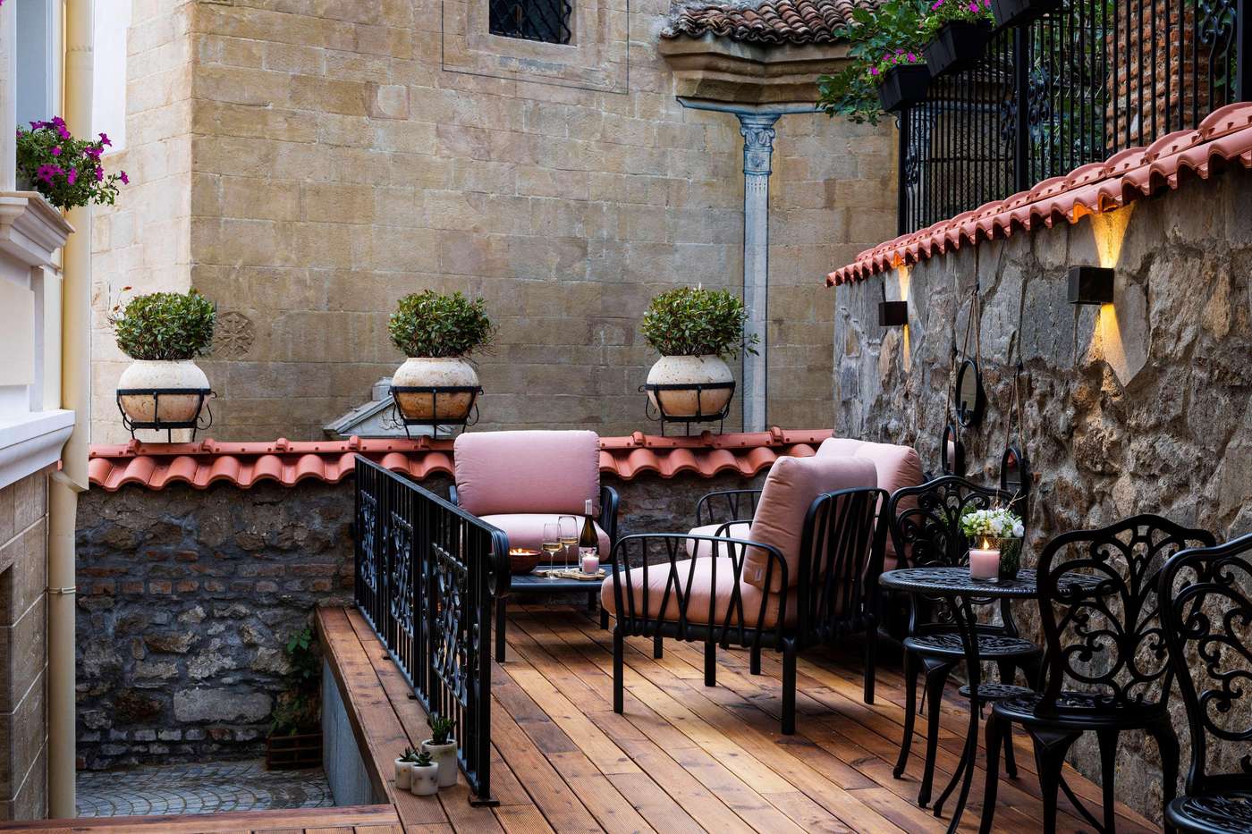 Gallery-37--BW-Premier-Collection-General-view-1