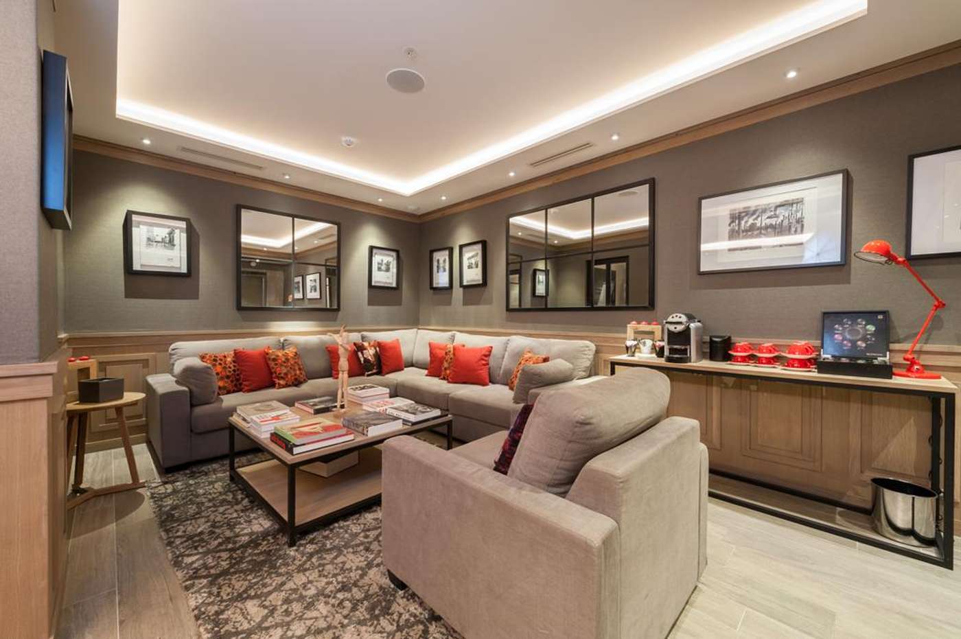 Hotel-Le-209-Paris-Bercy-General-view-1