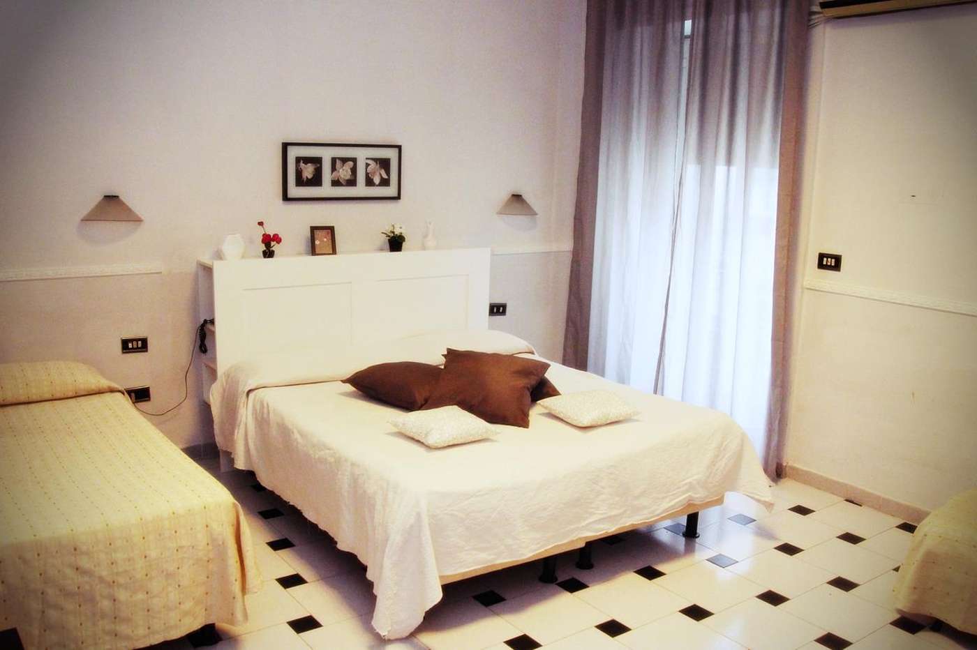 Luna Rossa - Italy - NAPLES (NAPOLI)  - Room - 4