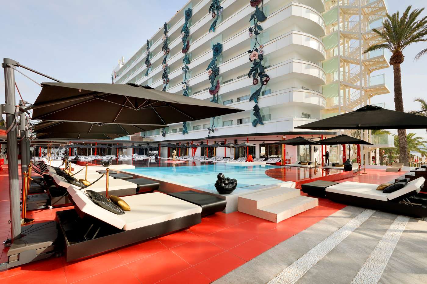 Ushuaia-Ibiza-Beach-Hotel-Pool-1