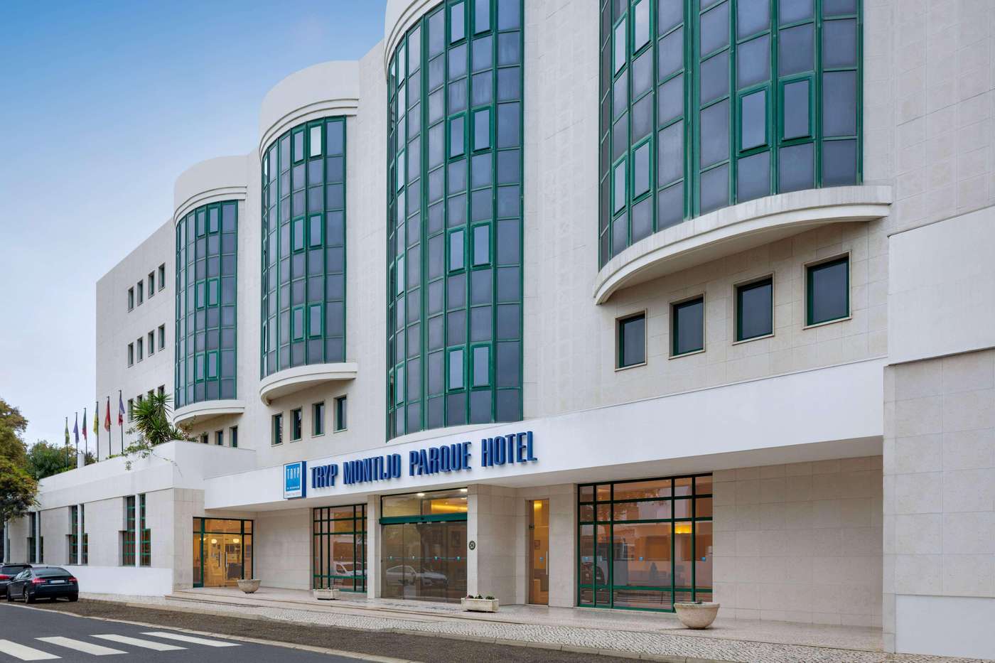 TRYP-Montijo-Parque-Hotel-General-view-1