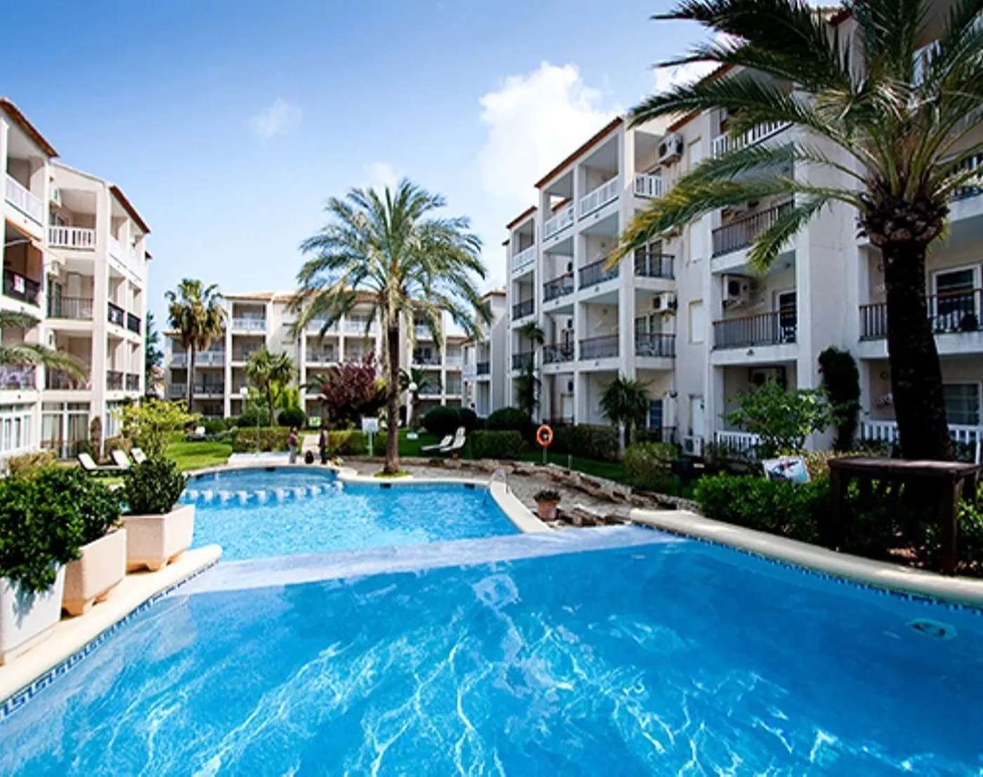 ONA Ogisaka Garden, Spain