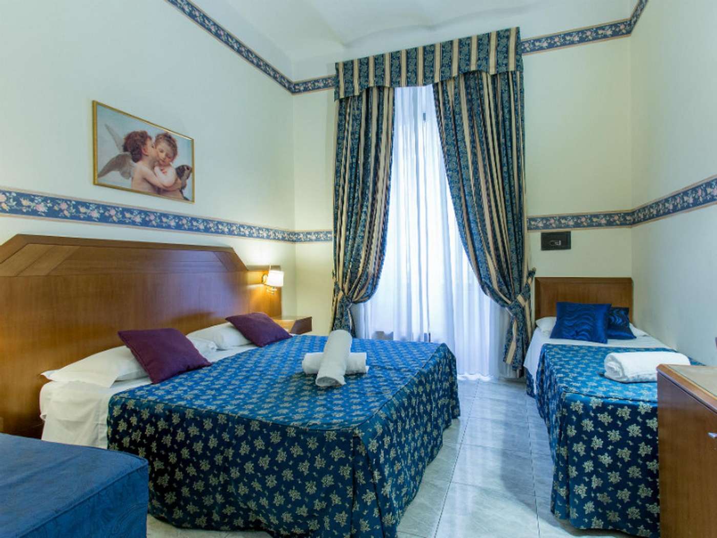 Gabriella-Italy-ROMA-Room-8