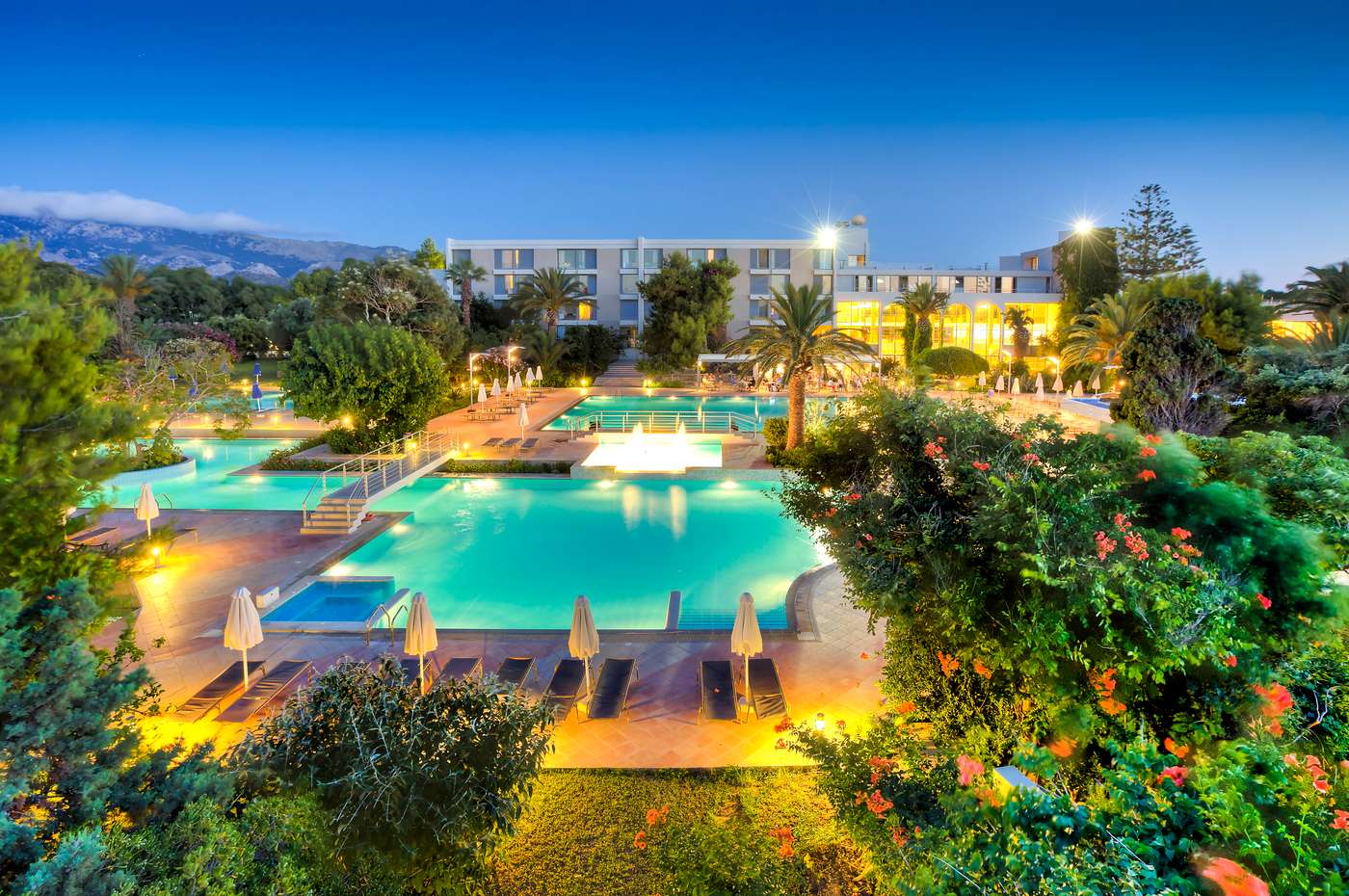 Caravia-Beach-Hotel-General-view-1