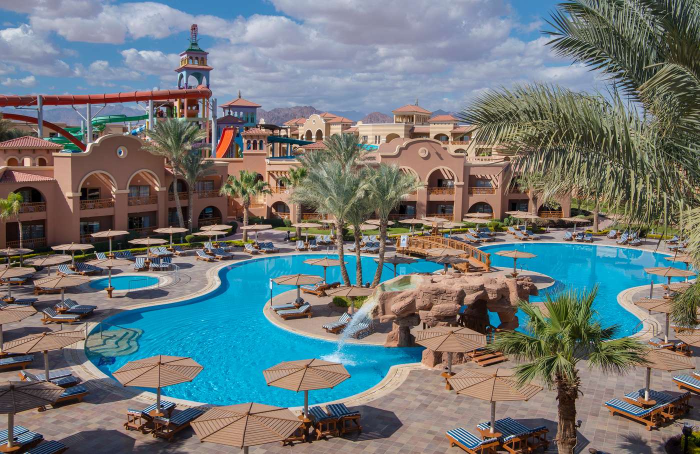 A Charmillion Gardens Aqua Park hotel