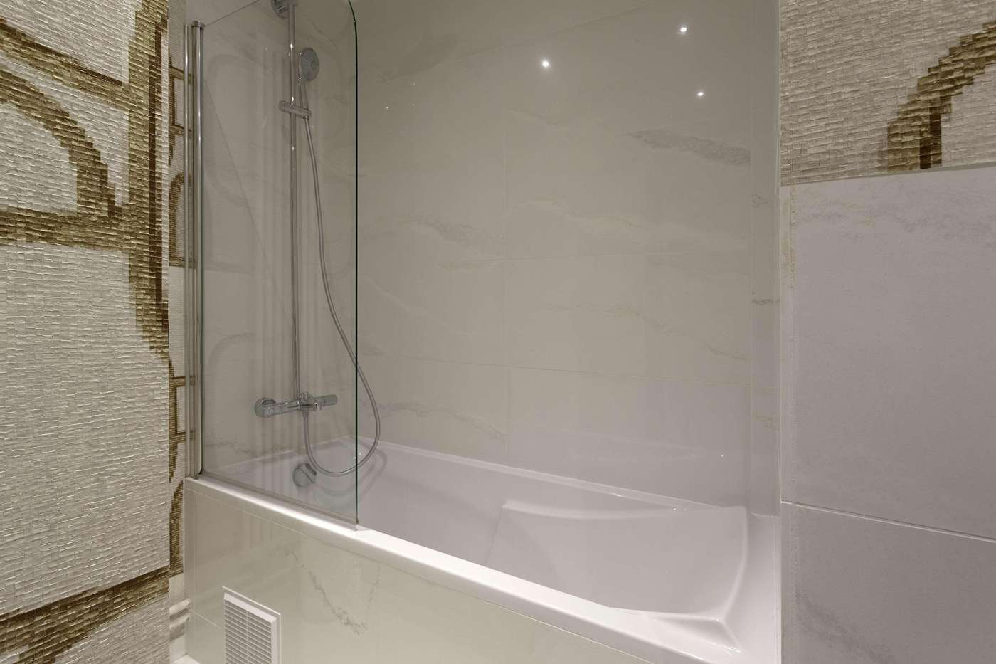 Best Western Hotel Ronceray Opera-France-Paris-Room-7