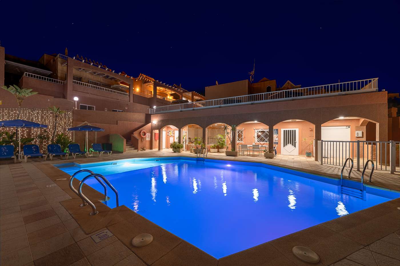 Villas-Monte-Solana-by-Livvo-Lobby-1