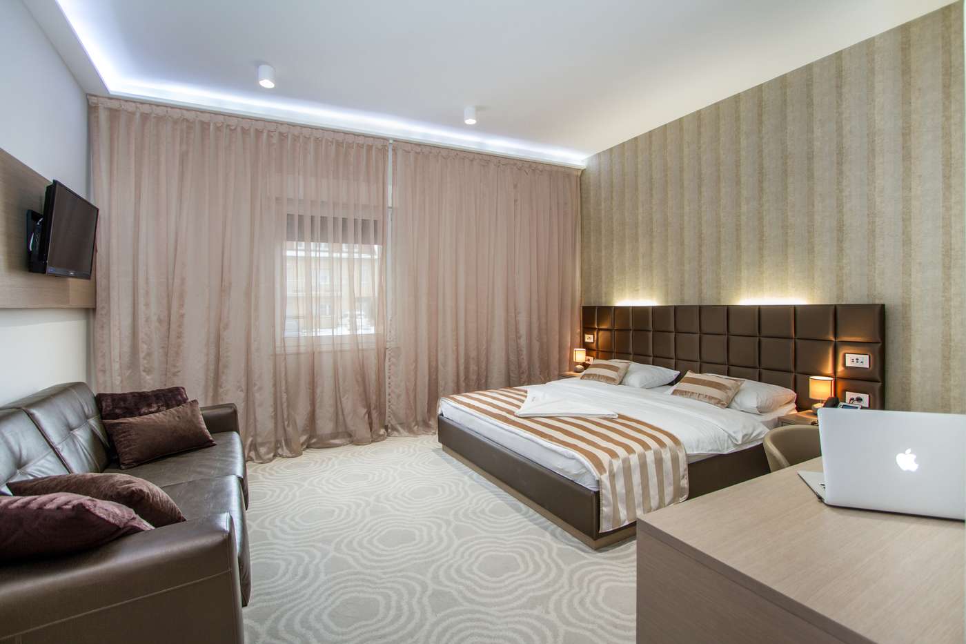 Royal Airport-Croatia-ZAGREB - VELIKA GORICA-Room-9