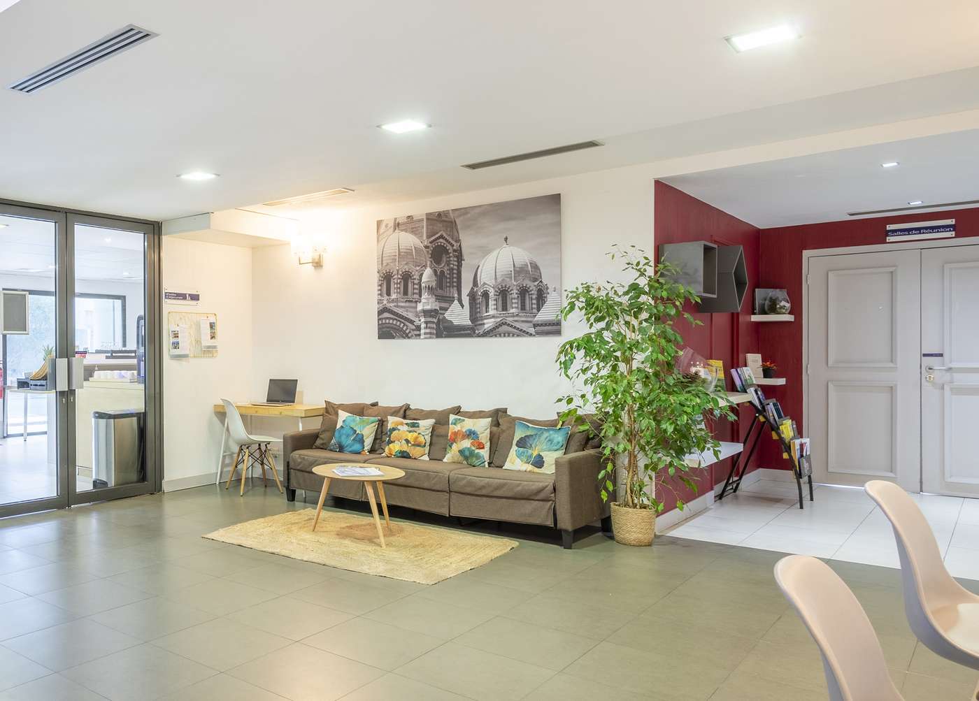 Comfort Aparthotel Marseille Prado-France-Marseille-Lobby-6