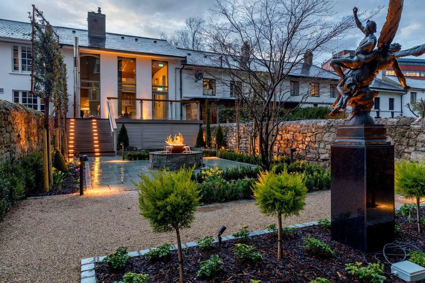 Number 31-Ireland-Dublin-General view-1