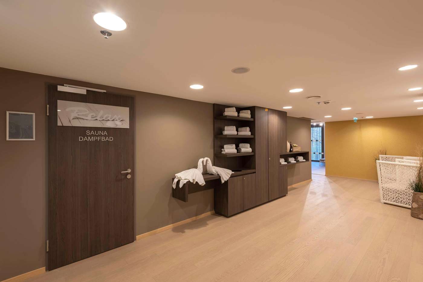 DoubleTree by Hilton Vienna Schonbrunn - Austria - VIENNA - Sports and Entertainment - 0