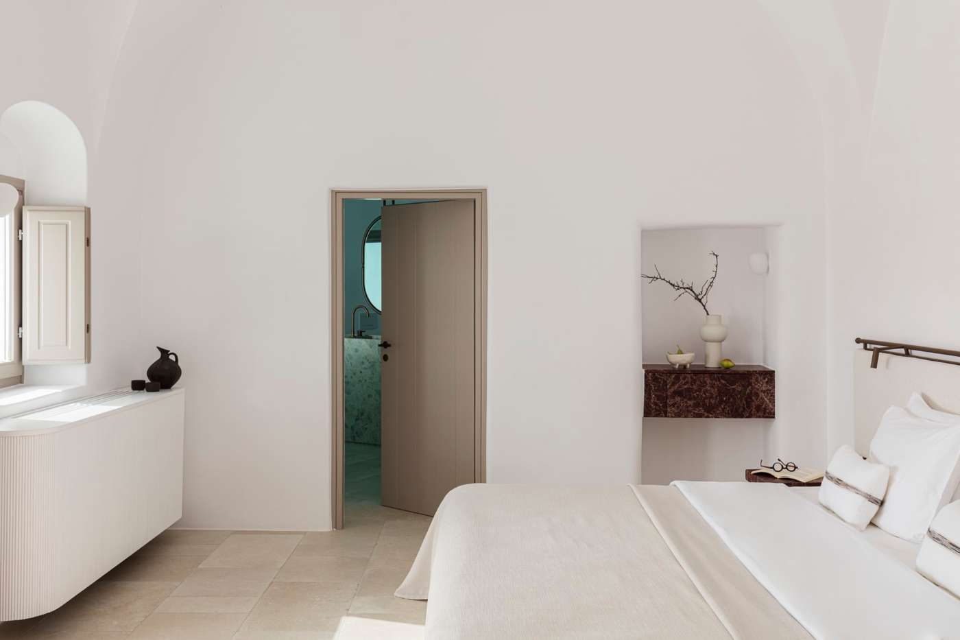 Canaves-Ena-Room-1