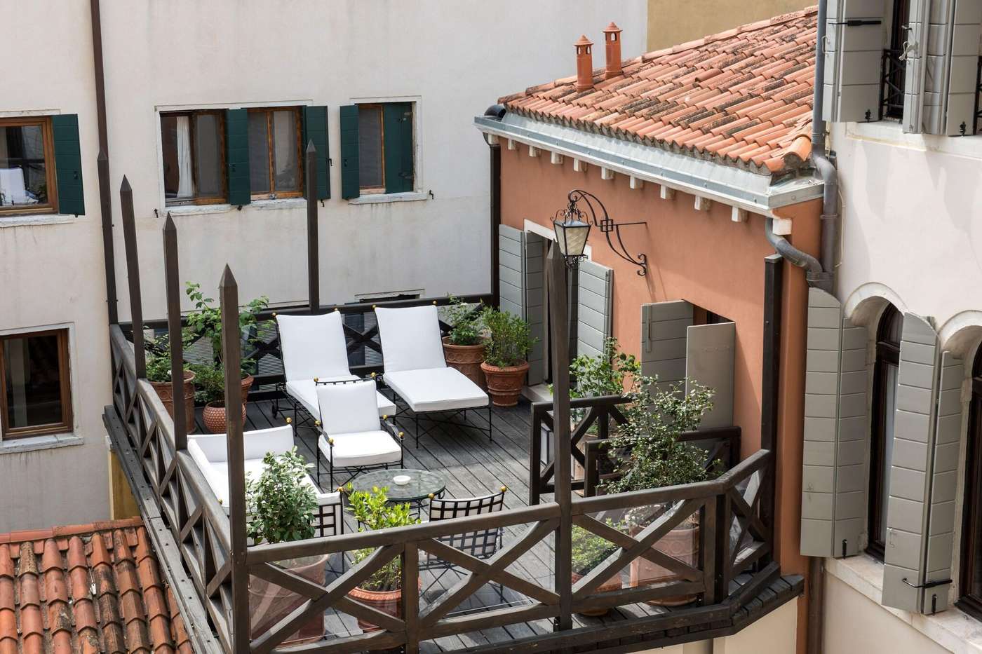 Nolinski-Venezia-Room-1