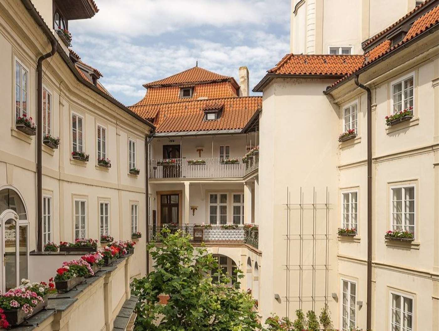 Iron Gate Hotel & Suites Prague by BHG, Prague