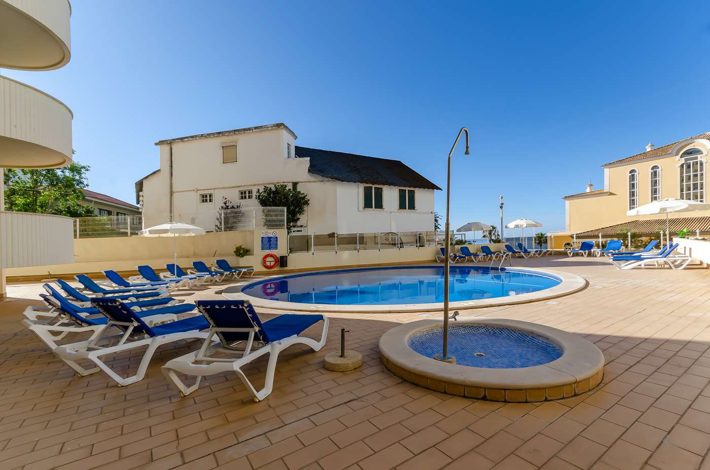 Algarve-Mor-Pool-1
