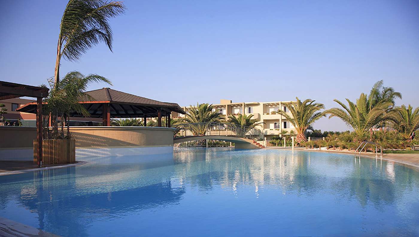 Sandy-Beach-Pool-1