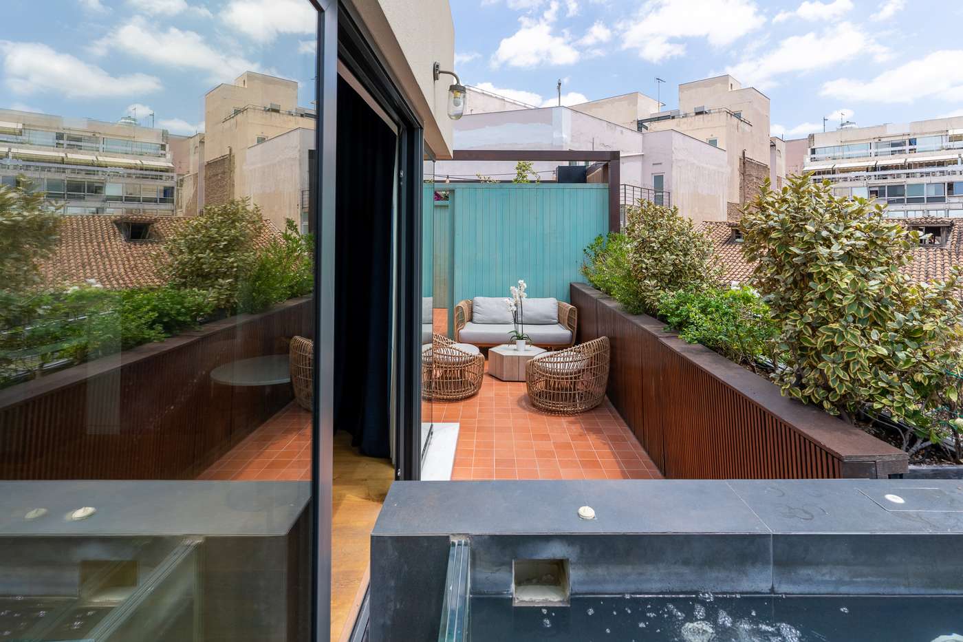 Gatsby-Athens-Room-1