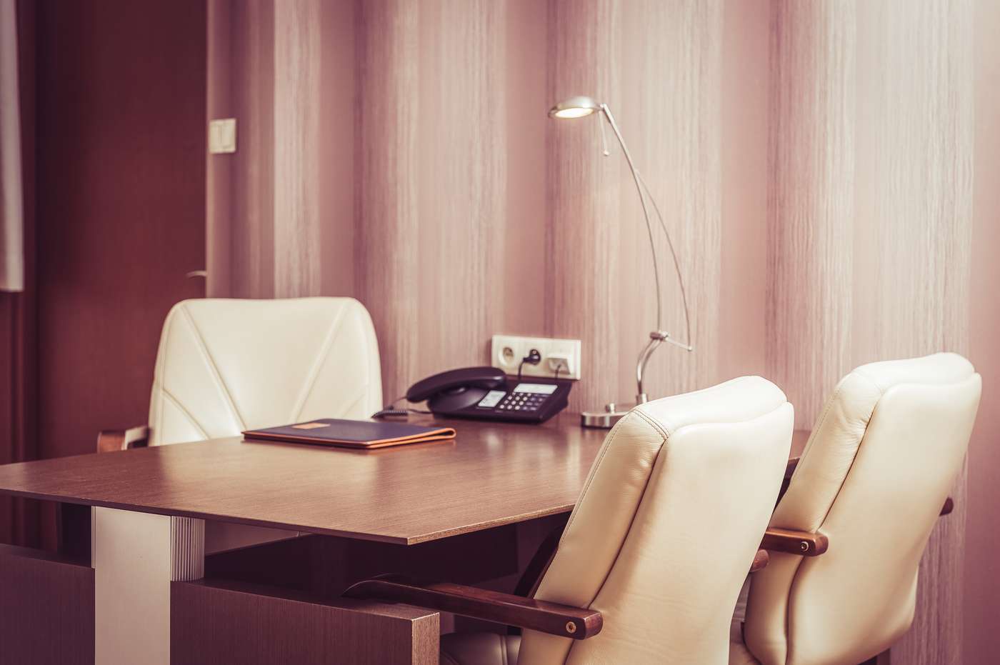 Vivaldi-Poland-POZNAN-Room-7