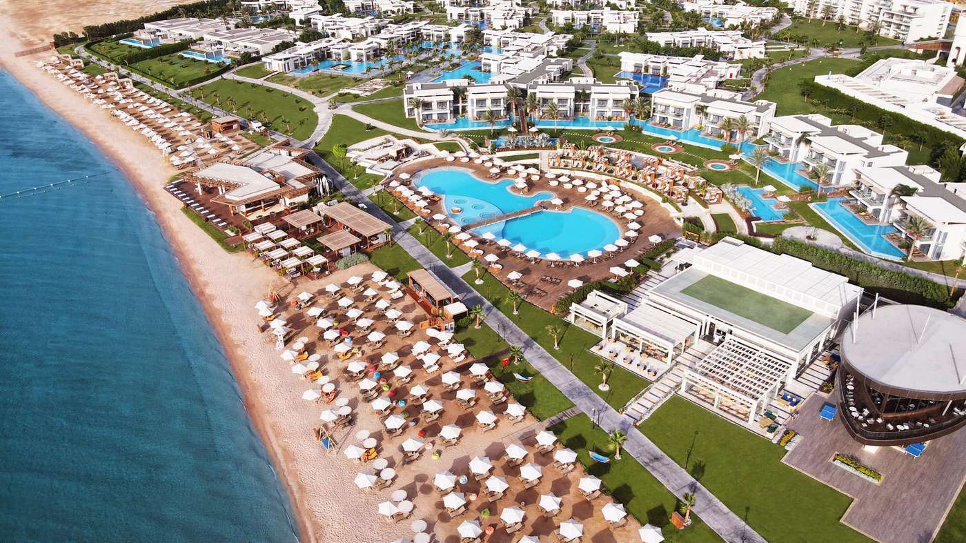 A Rixos Premium Magawish Suites and Villas hotel