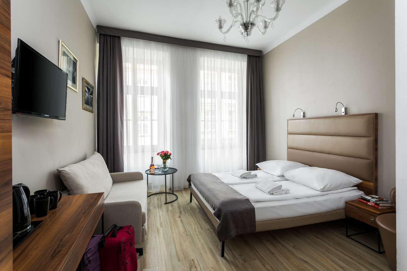 G12-Aparthotel-Room-1